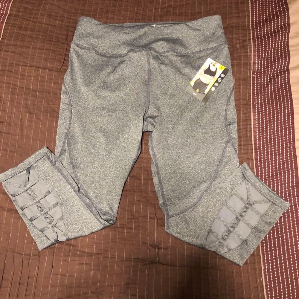 Avia Spandex capris